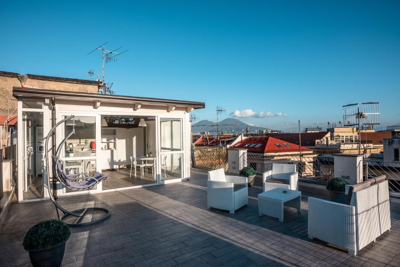 Solarium Al Duomo Rooms By Wonderful Italy Naples Luaran gambar