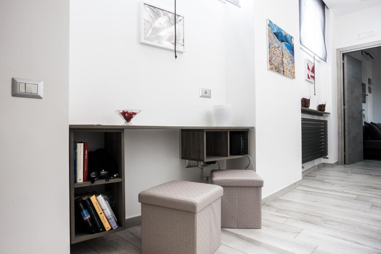 Solarium Al Duomo Rooms By Wonderful Italy Naples Luaran gambar
